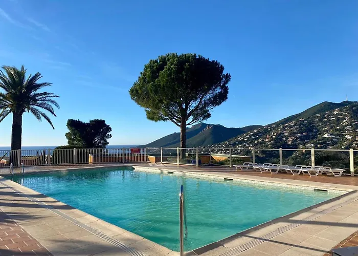 Vue Et Jardin * Théoule-sur-Mer